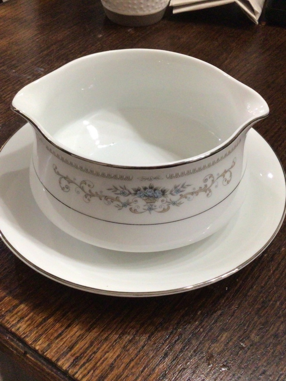Vintage Diane Pattern by Wade gravy bowl with attached underplate. 1960’s